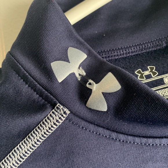 Men's, used, long sleeve, Under Armour cold gear compression top - Picture 3 of 5